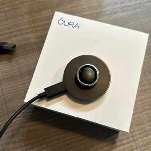 Oura ring- size 6 (2nd gen)